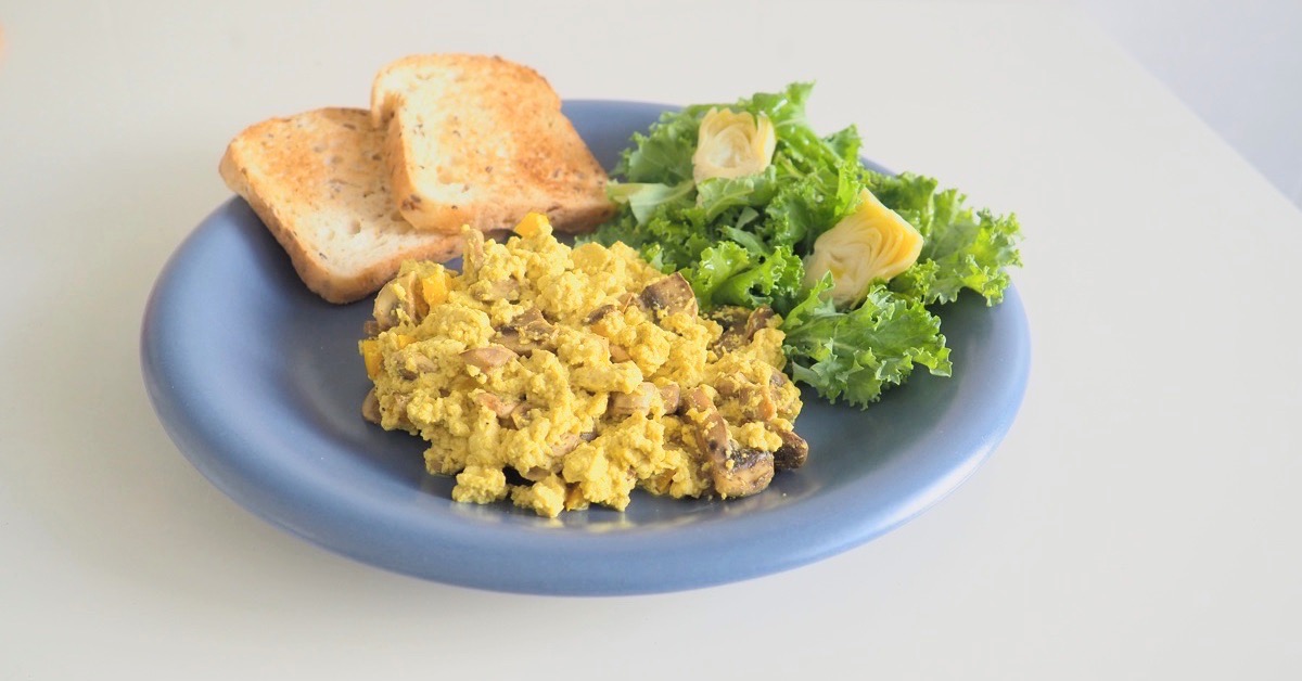 Vegan scrambled eggs recipe